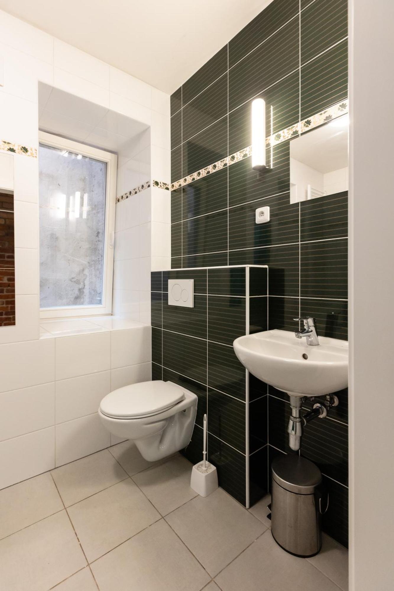 Spacious In Quiet Courtyard Near Charles Bridge Appartamento